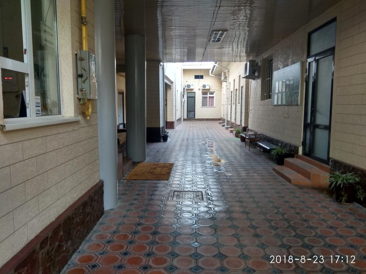 Safar Hotel Tachkent Extérieur photo